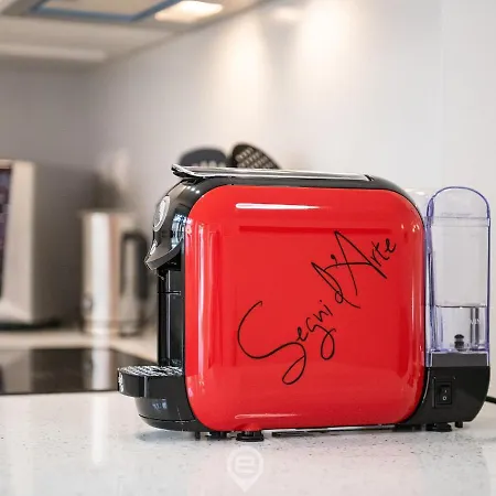 Casa Aura アパート オリスターノ